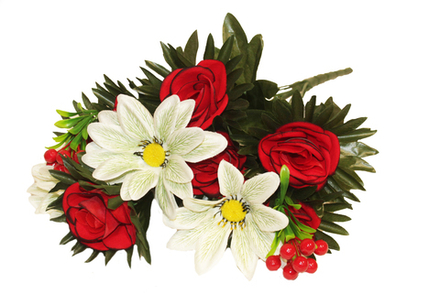 Букет роз бархат с ягодкой