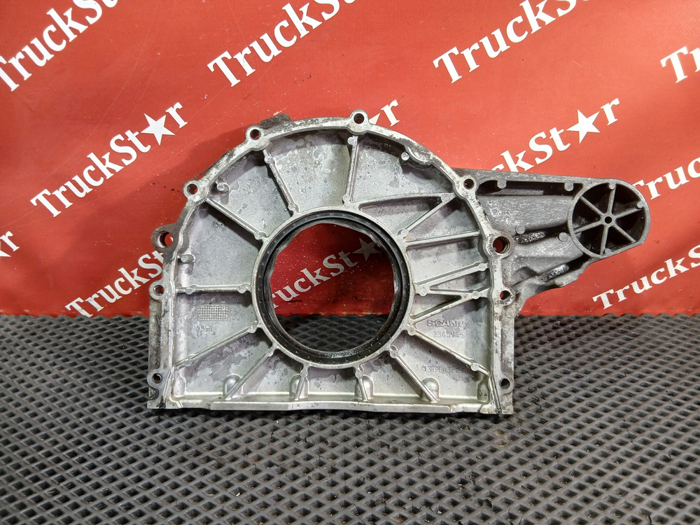 Крышка плиты двигателя