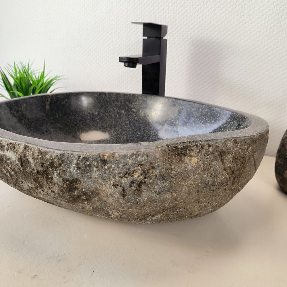Раковина из речного камня RS-66010 48х37х15 из натурального камня
