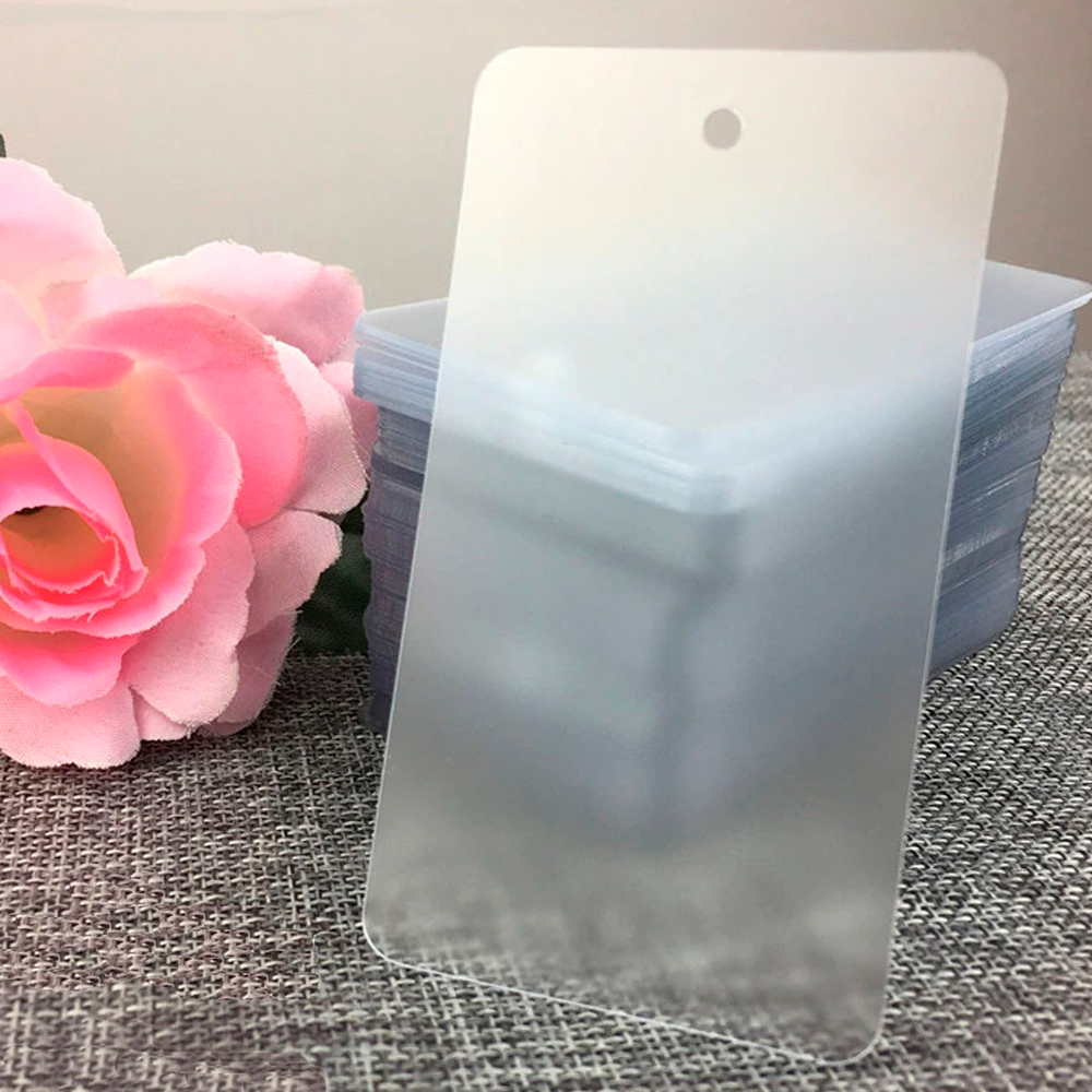 Пластиковые бирки ПВХ цветные универсальные