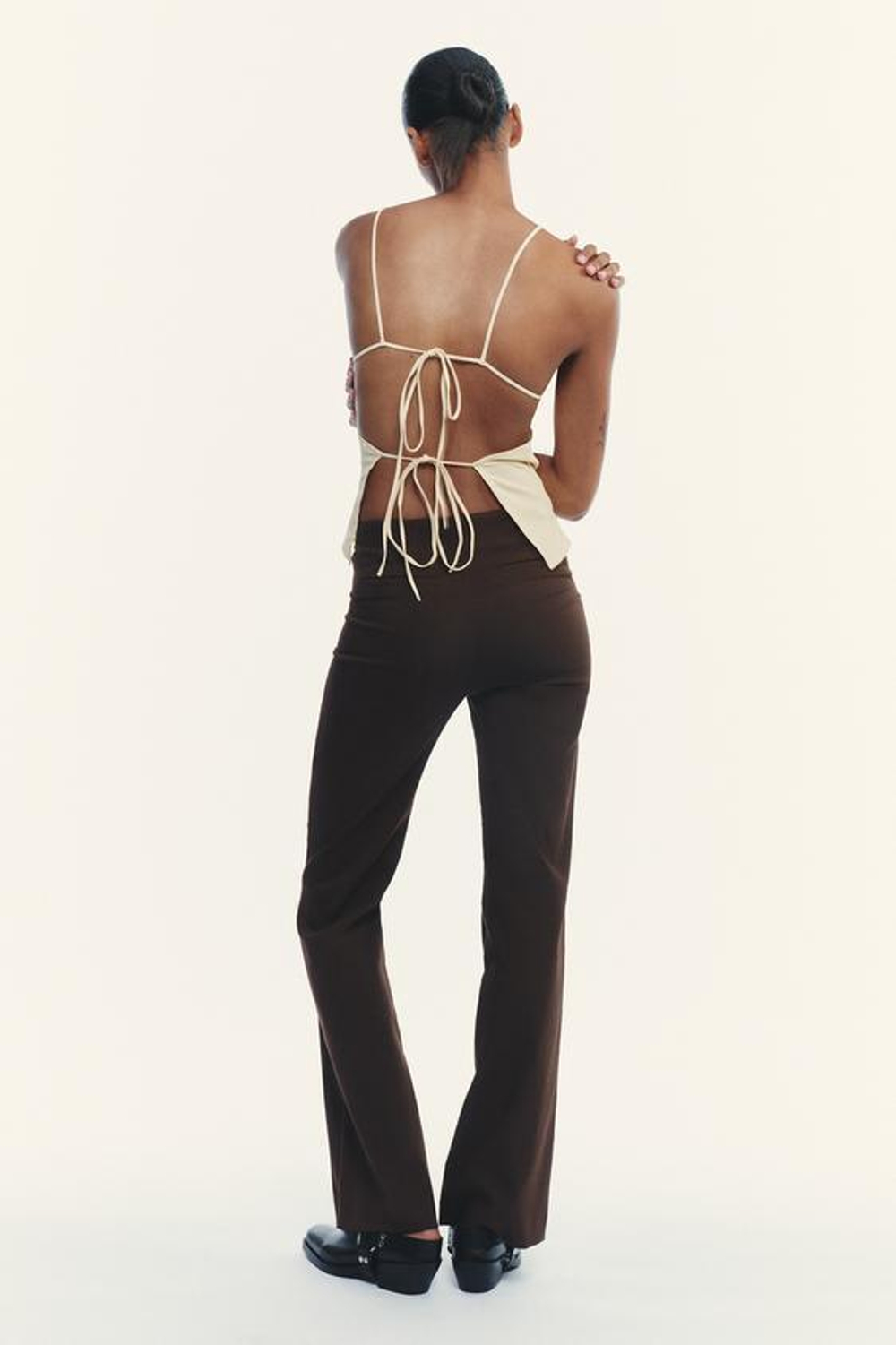 ZARA БРЮКИ FLARED С ВЫСОКОЙ ПОСАДКОЙ, ТЕМНО-КОРИЧНЕВЫЙ