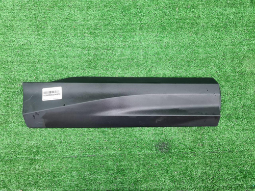 Накладка двери задняя правая Geely Coolray (23-нв)