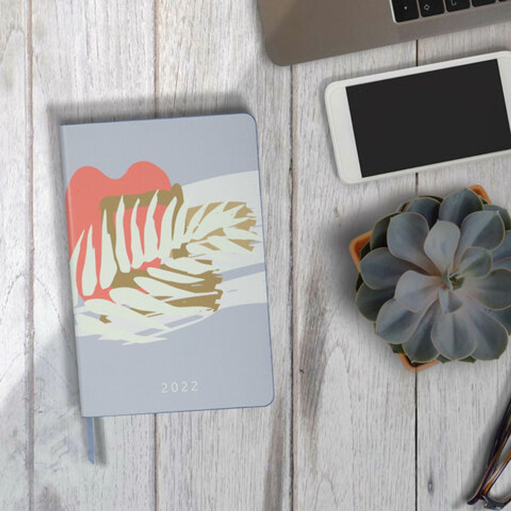 Ежедневник датированный 2022 А5 138x213 мм BRAUBERG "Vista", под кожу, "Botanica", 112843