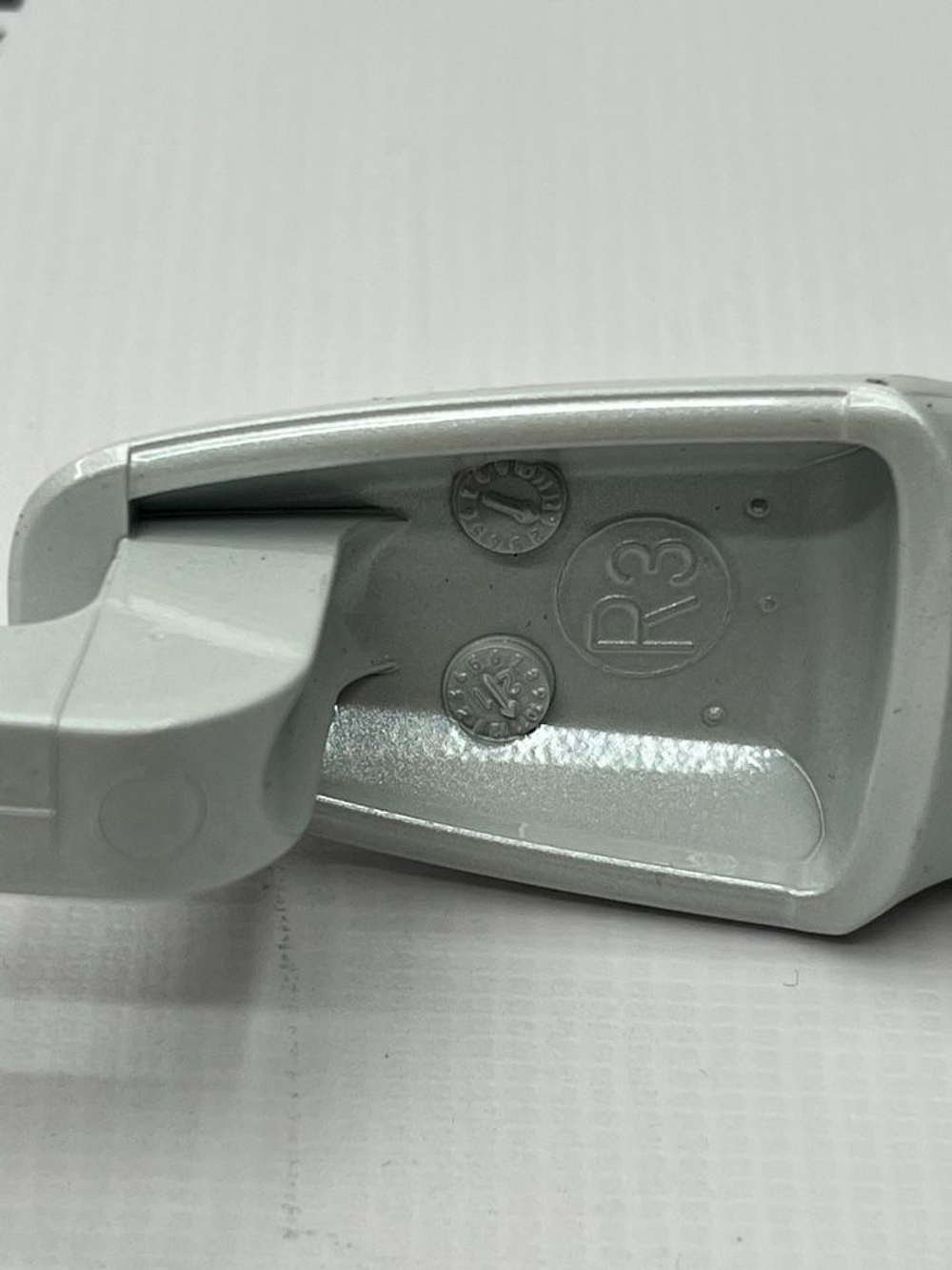 Ручка двери внешняя правая Mitsubishi Outlander. 5716A014WM. Оригинал