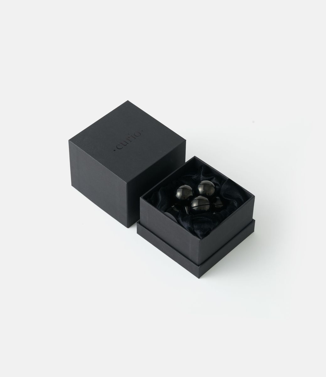 Curio Atom Black — механическая головоломка