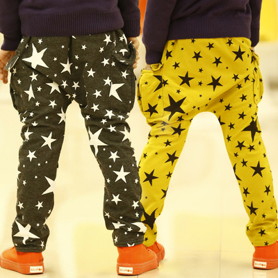 Штаны для мальчика в звезды с карманами по бокам