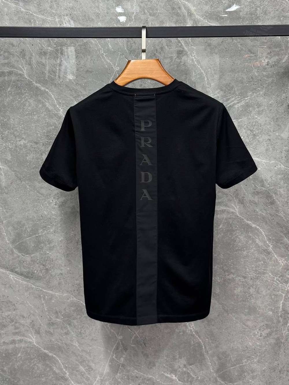 Футболка Prada