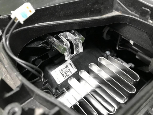 Битая Фара правая BMW X1 F48 (2015-2019) LED