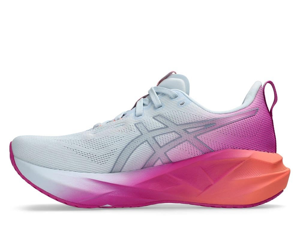 Женские кроссовки для бега Asics Novablast 5 W Multikolor