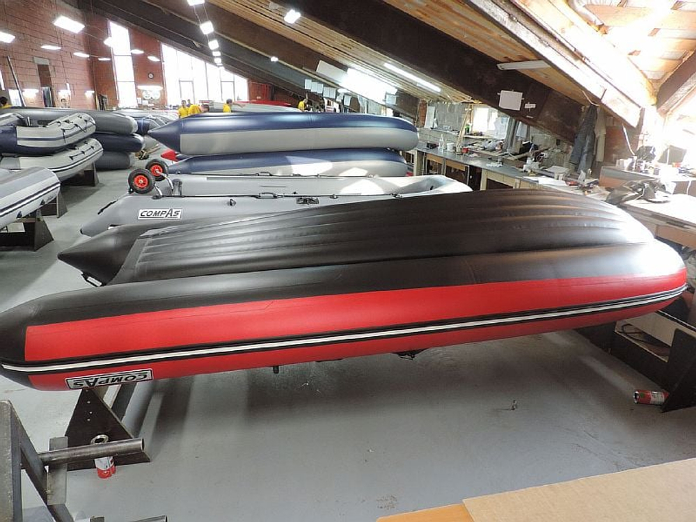 Лодка ПВХ COMPAS 420