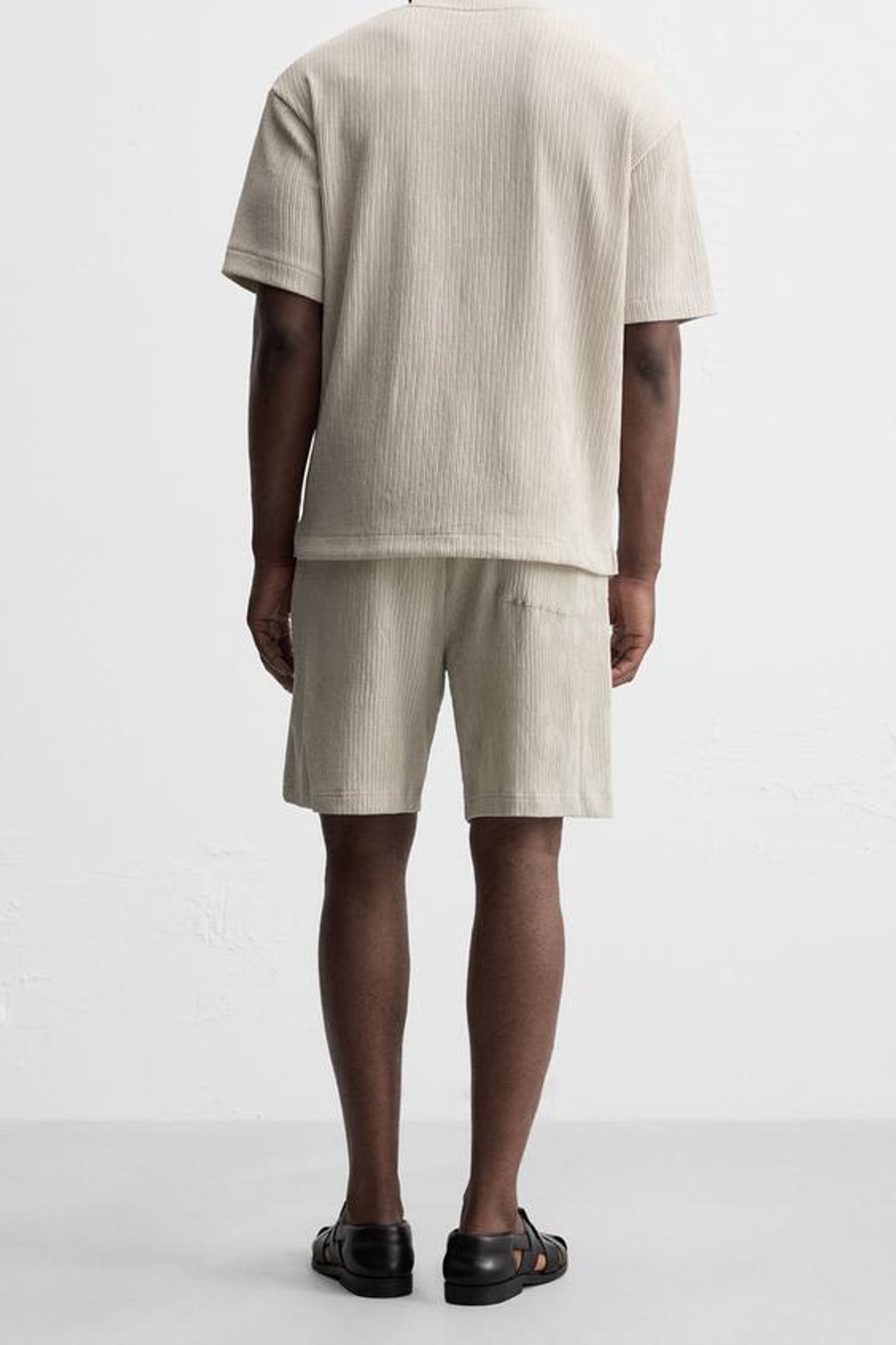 ZARA ШОРТЫ-БЕРМУДЫ С НЕОДНОРОДНОЙ ТЕКСТУРОЙ, СВЕТЛО-СЕРЫЙ