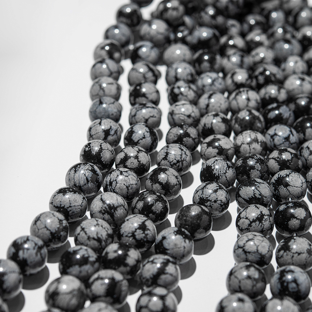 Снежный обсидиан натуральный, бусины в форме шара 12,7мм