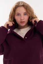 Свитшот с воротником на кнопках из футера с начесом в винном цвете