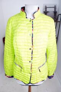 Куртка SnowImage яркого цвета, маркировка XXL, визуально на 52 размер