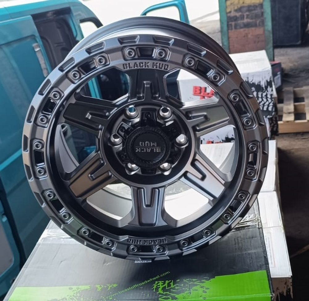Диск колёсный M590 R17 8,5 ЕТ0 Dark matte tint / Matte gunmetal Black mud