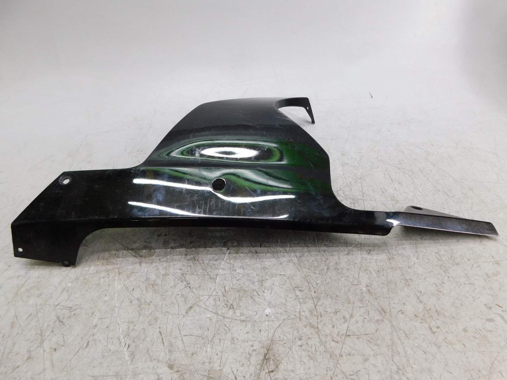 Пластик нижний левый Honda VFR800 64540-MJM-D000