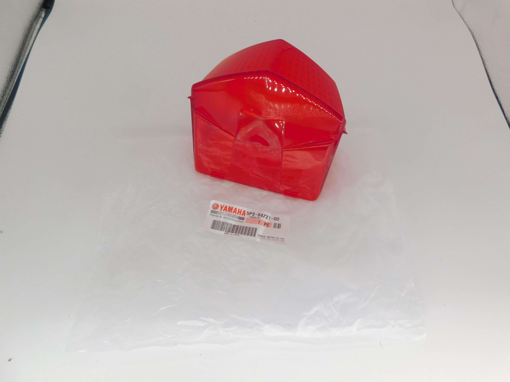 стекло стоп-сигнала Yamaha TDM900 5PS-84721-00-00