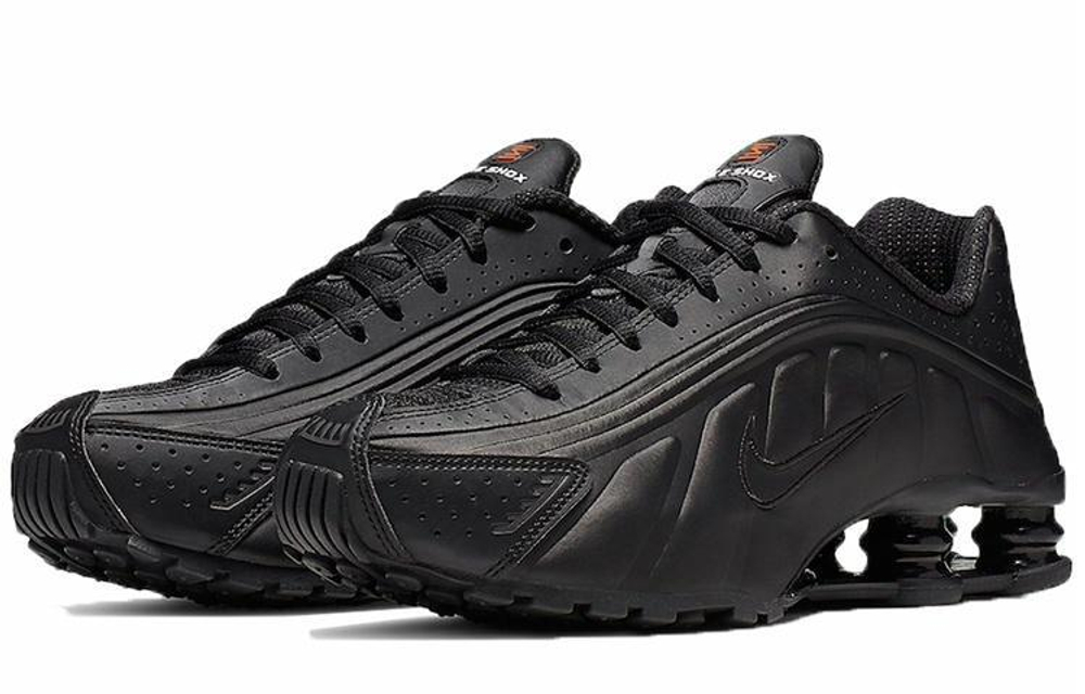 Кроссовки Nike Shox R4 Triple (Женская размерная сетка)
