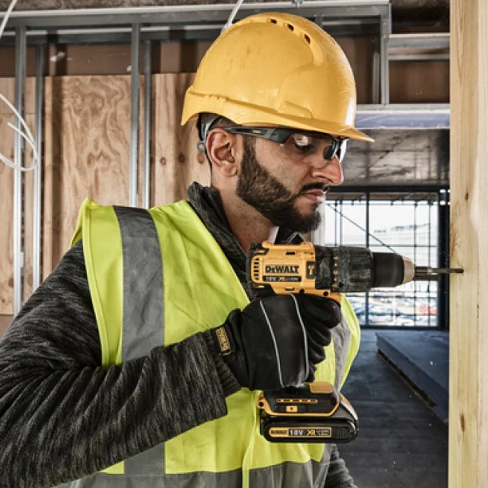 DeWalt DCD778S2T дрель-шуруповер (2 x 1.5 Ач, ЗУ)
