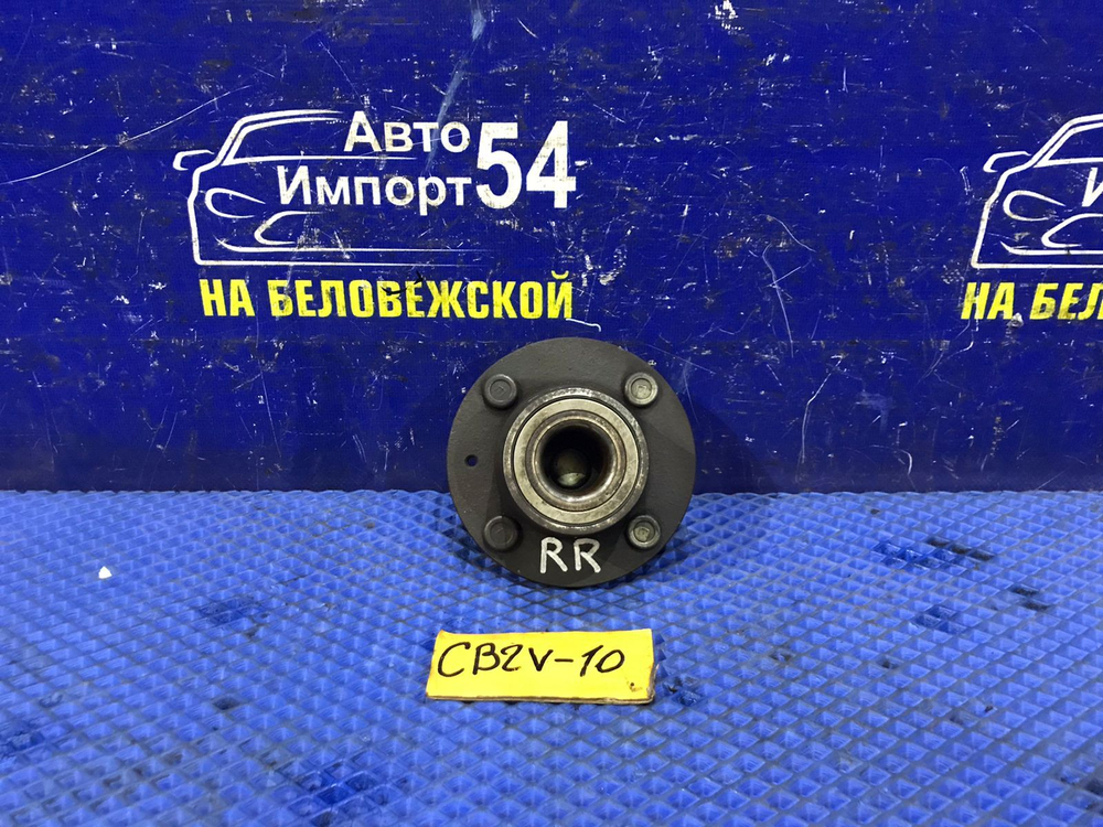 Ступица задняя правая MITSUBISHI LIBERO 1999