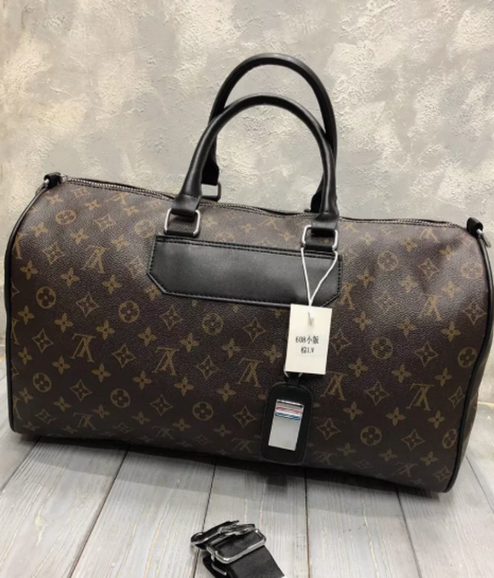 Сумка Louis Vuitton стильная