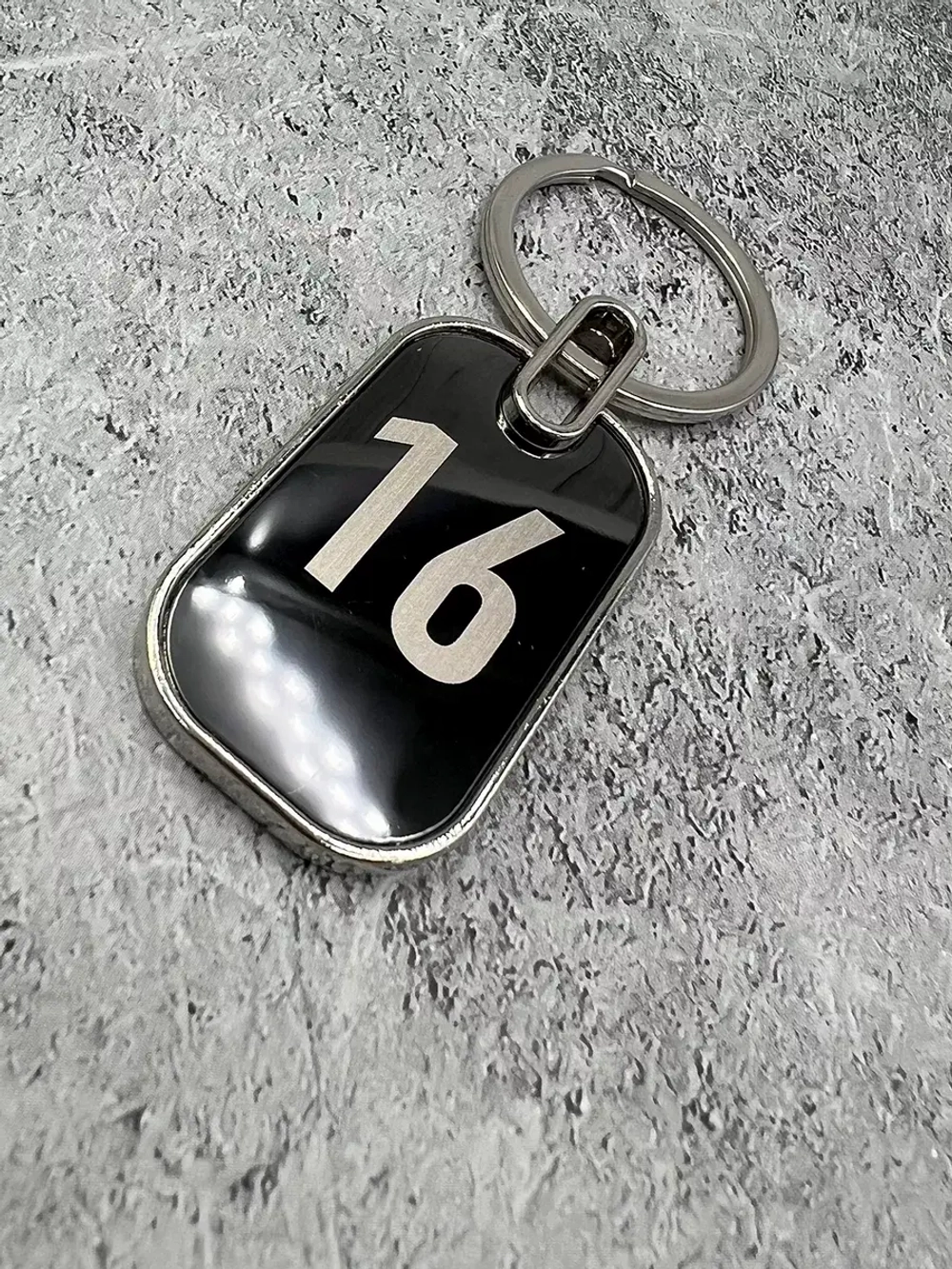 Номерки на ключи металл