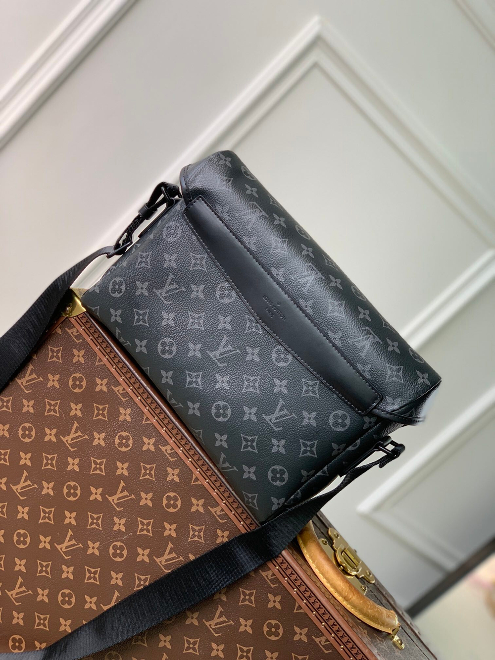 Louis Vuitton Messenger Voyager PM