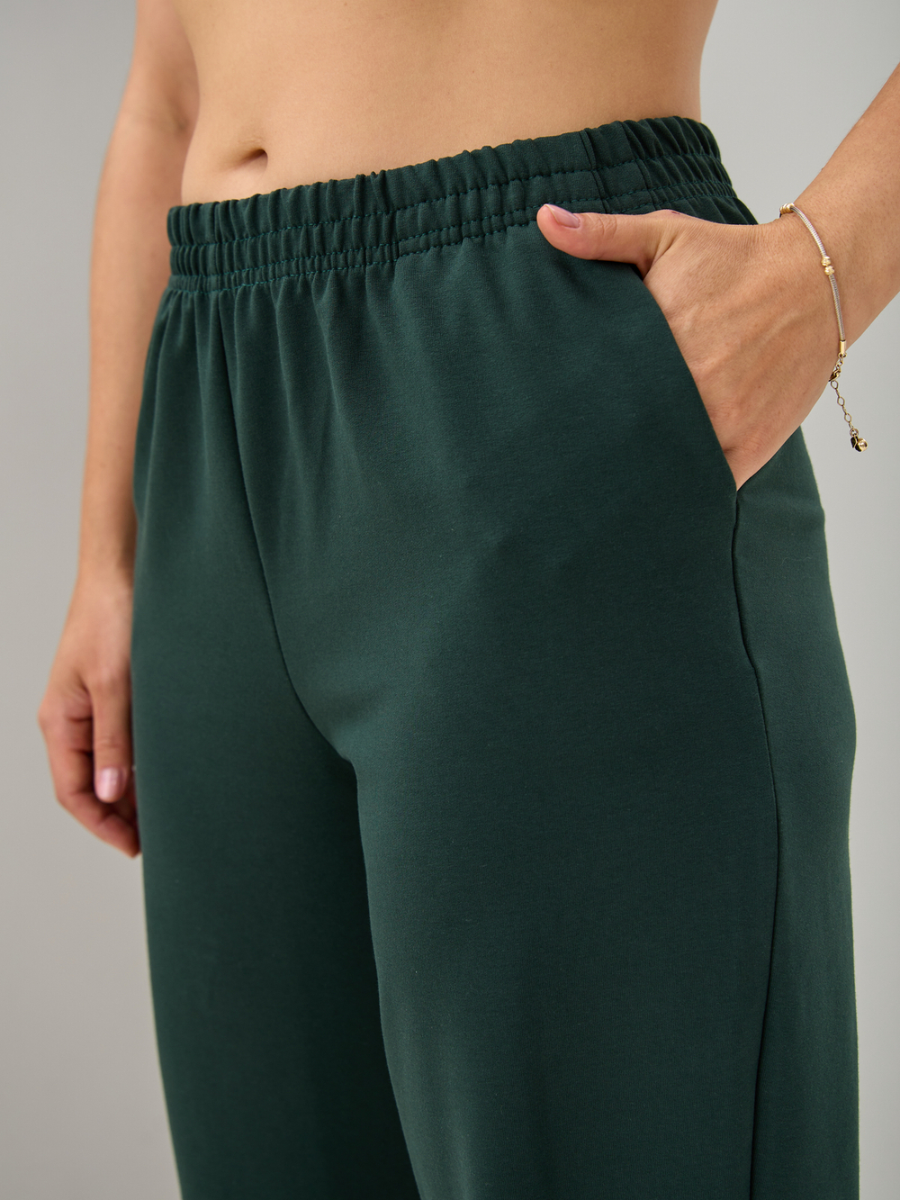 Костюм с брюками КБ-184/изумрудный-хризантемы