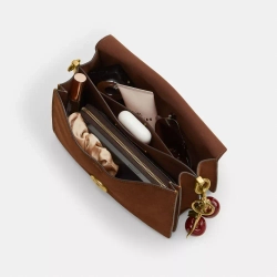 COACH СУМКА ЧЕРЕЗ ПЛЕЧО TABBY CHAIN, КОРИЧНЕВЫЙ