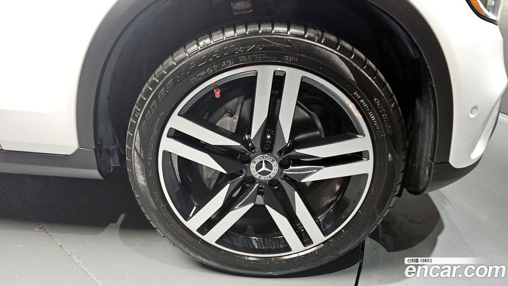 Mercedes-Benz GLC-Class X253 GLC300 (12.2021)