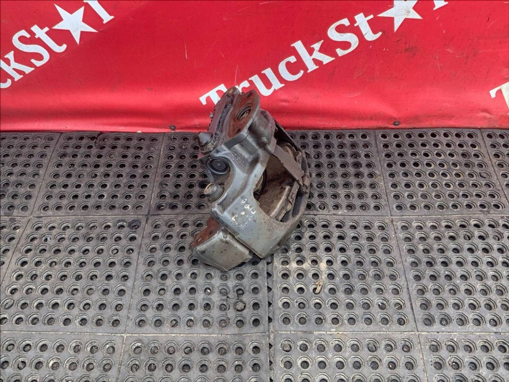 Суппорт тормозной 2018г