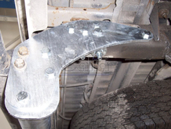 Фаркоп оцинкованный Galia N042A для Nissan NP300 2008- без подножки, Nissan Navara D22 1998-2005(паспорт и сертификат в комплекте)(без электрики)