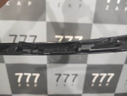 Молдинг решетки бампера правый Camry (XV70) 20-нв Б/У Оригинал 5271206240