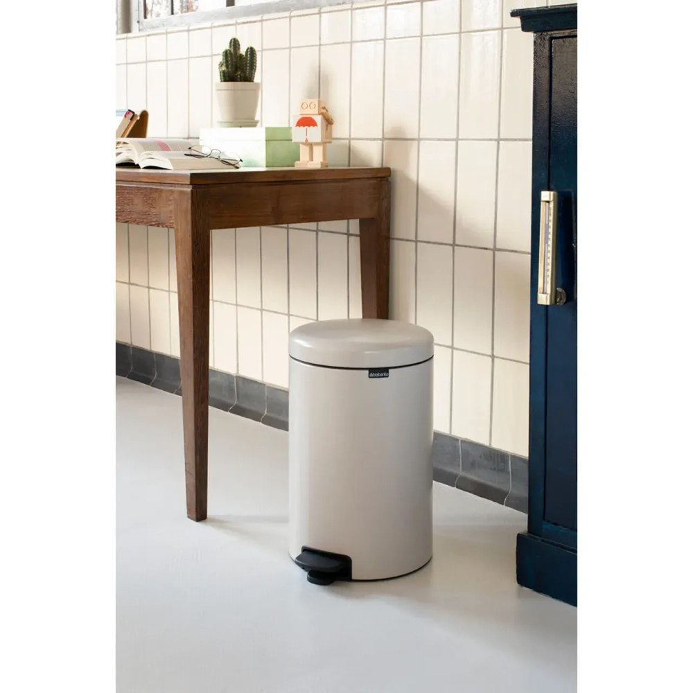 Brabantia NewIcon Контейнер для мусора Soft Beige, 20л