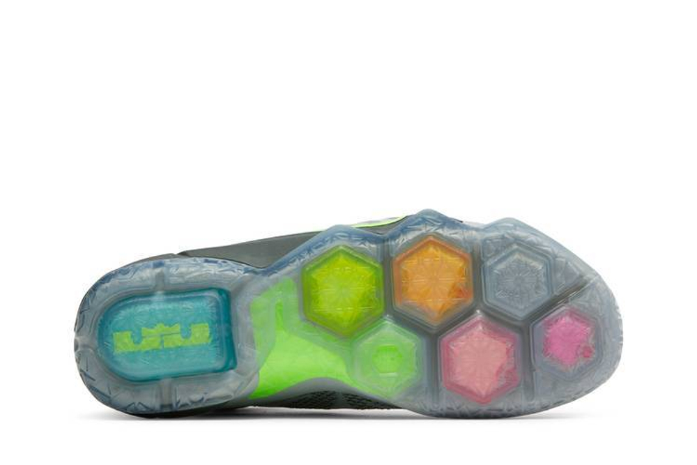 Lebron 12 dunkman store