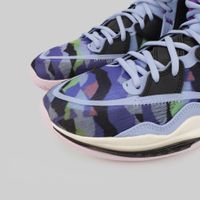  Кроссовки Nike Kyrie 8 Multi Color Camo артикул:DC9134-400 - купить в магазине Дайс