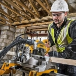 Торцовочная пила DeWALT DWS777, DWS777-QS