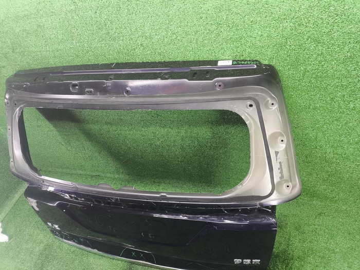 Крышка багажника Voyah Dream (2021-н.в.)