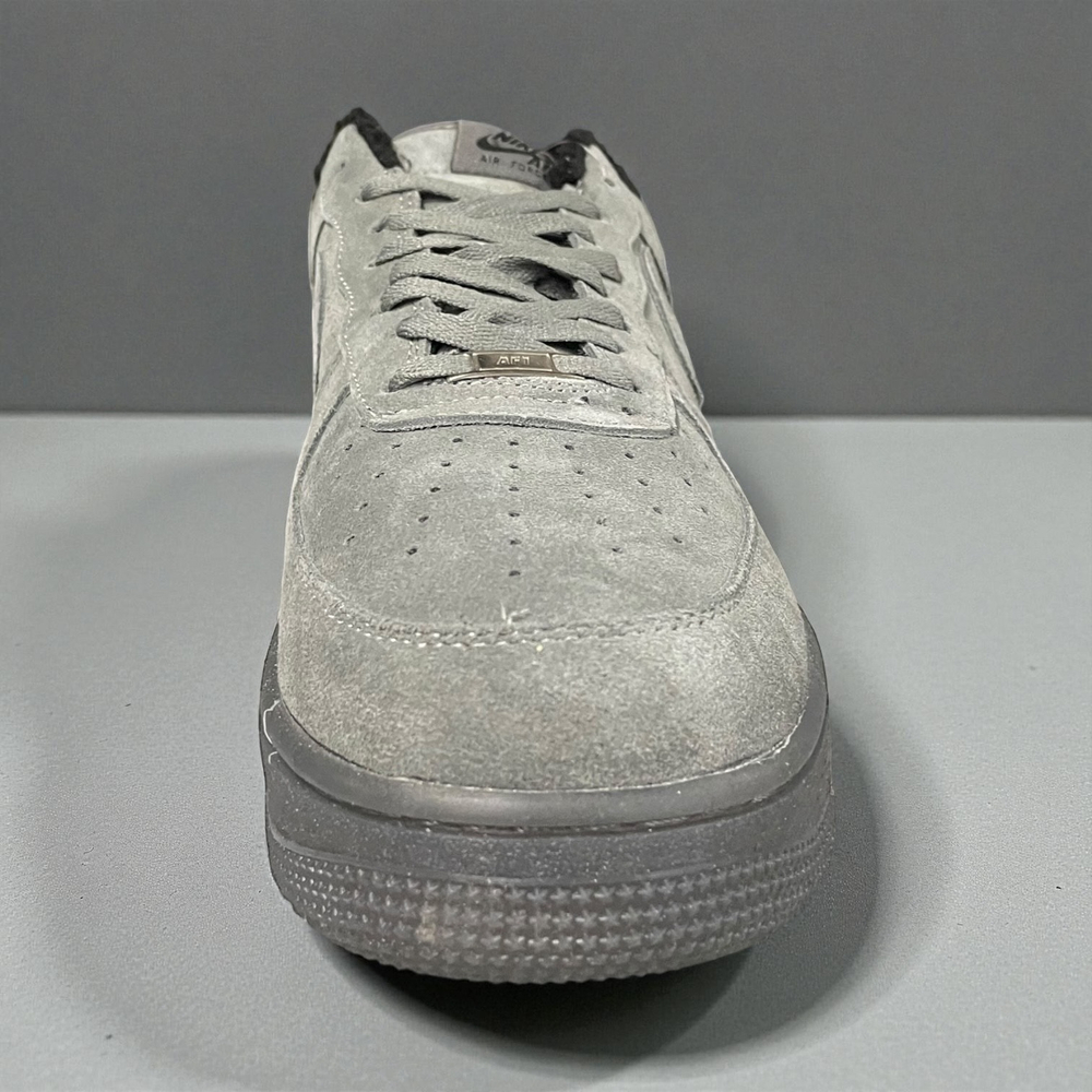 Nike Air Force 1 Low Winter • Gray