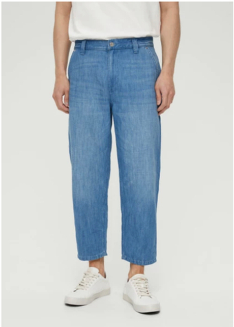 Relaxed: джинсы из льняной ткани