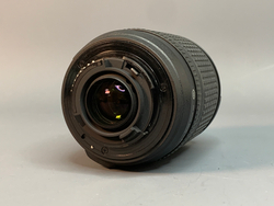 Nikon 18-135mm f/3.5-5.6G ED-IF AF-S DX Zoom-Nikkor