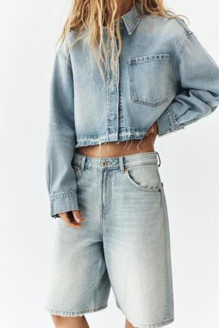 ZARA ДЖИНСОВЫЕ ШОРТЫ BAGGY TRF СО СРЕДНЕЙ ПОСАДКОЙ, ГОЛУБОЙ