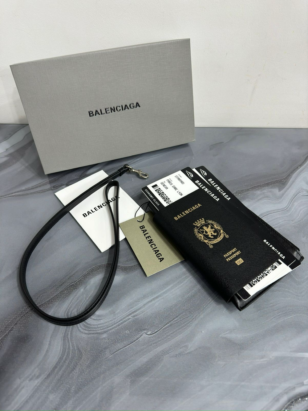 Клатч Balenciaga