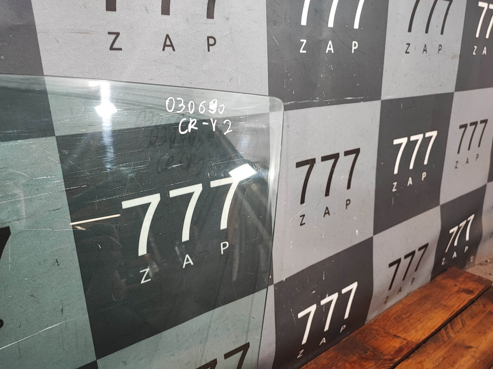 Стекло двери передней левой Honda CR-V 2 (RD) 01-06 Б/У Оригинал 73350SCAG10