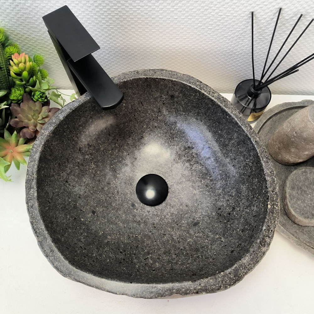 Раковина из речного камня RS-63582 (42*41*15) 0122