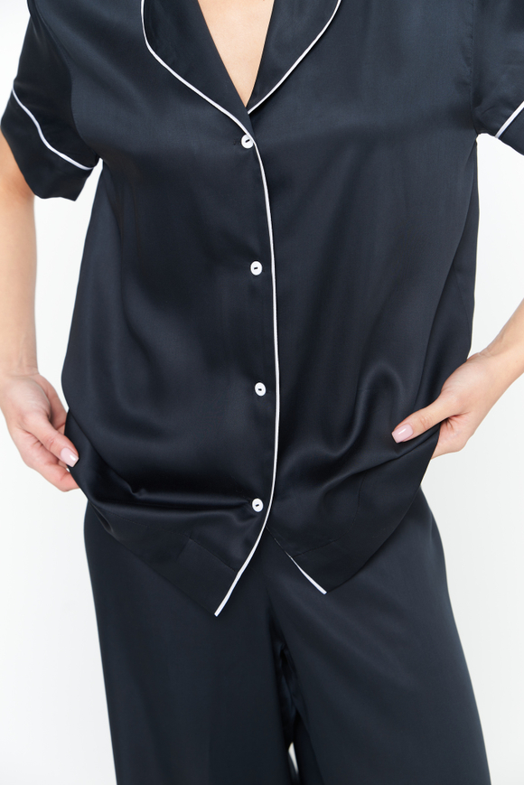 Блуза из тенселя с кантом черный