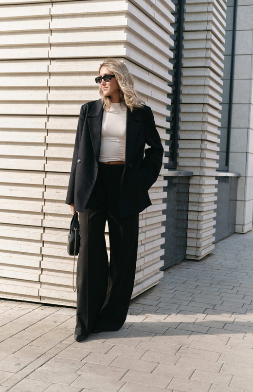 Брюки на резинке с гульфиком