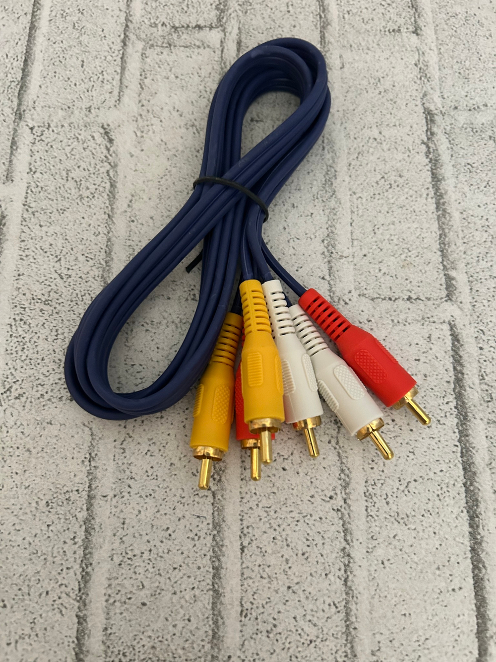 шнур 3RCA-3RCA 1.2 метра