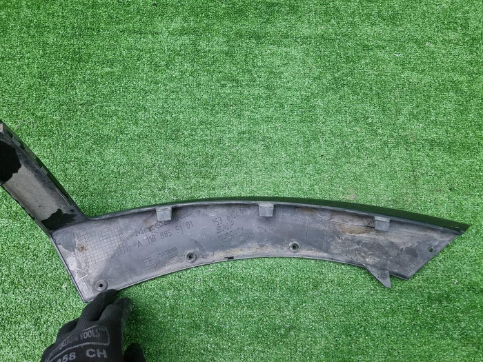 Накладка переднего бампера Mercedes CLA C118 19-23