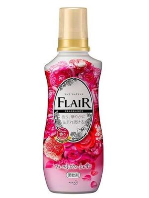 KAO "Flair Fragrance" Кондиционер для белья с антибактериальным эффектом, сладкий цветочный аромат, 540 мл.